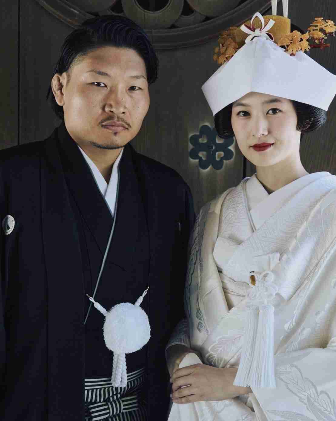 冨永愛　粋な着物姿で稲垣啓太・貴子夫妻の結婚披露宴出席　「素敵すぎる」「稲垣選手笑ってる」
