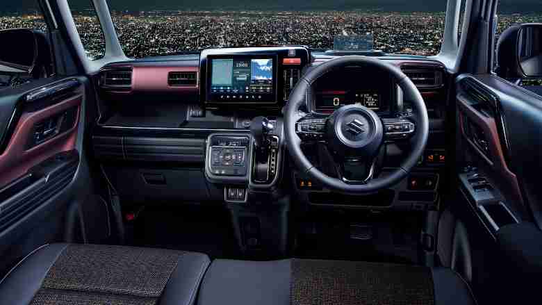 軽自動車の王者「N-BOX」に何が起きた？ 販売ランキングでついに「首位陥落」、その納得理由とは