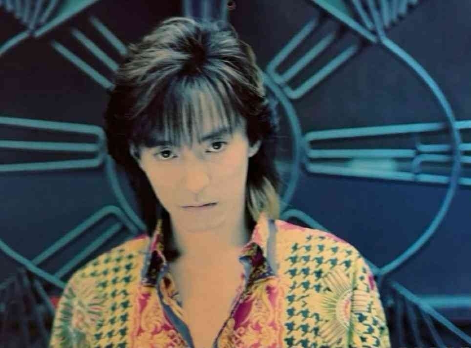 小室哲哉 売れるだけ増えた悩み