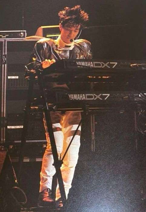 小室哲哉 売れるだけ増えた悩み