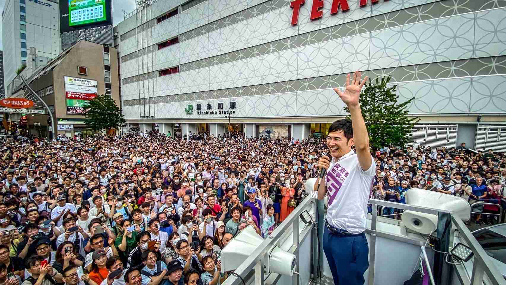 小池百合子氏ややリード 蓮舫氏激しく追い上げ 石丸伸二氏が追う 田母神氏ら他候補は伸び悩み【都知事選 中盤情勢】