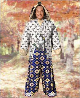 「マツケンハンガー」が付録に　爽やか笑顔＆キリッとキメ顔の2パターン