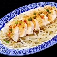 鶏胸肉　もやし　ちくわ