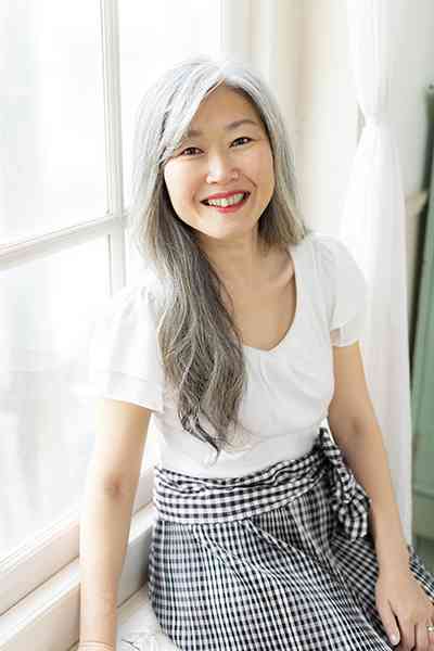 40代でグレイヘアにしている人いますか?