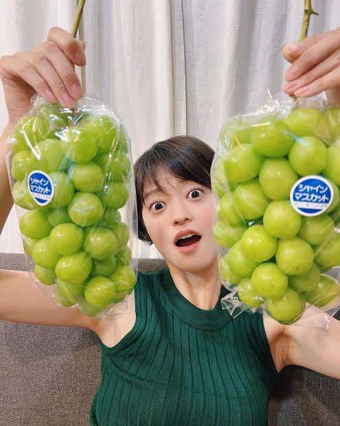 高級「佐藤錦」シワシワに…生産者の悔し涙 シャインマスカットは日焼け、実割れ