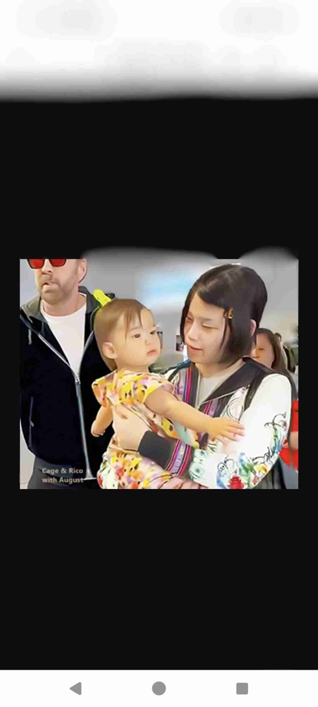 ニコラス・ケイジ、日本人妻とラブラブ！新作映画のプレミアにも手つなぎ登場