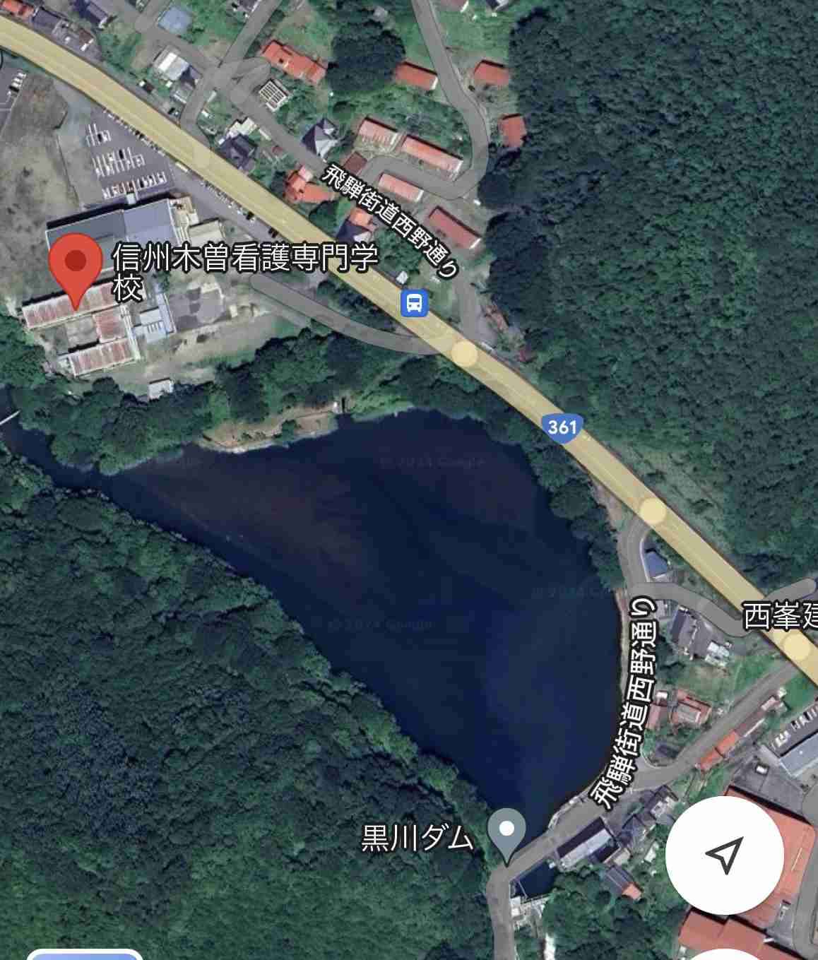 ダムに車が転落　看護学生の女性が死亡　助けようと飛び込んだ学校職員の死亡確認　約4キロ離れた川の浅瀬で発見