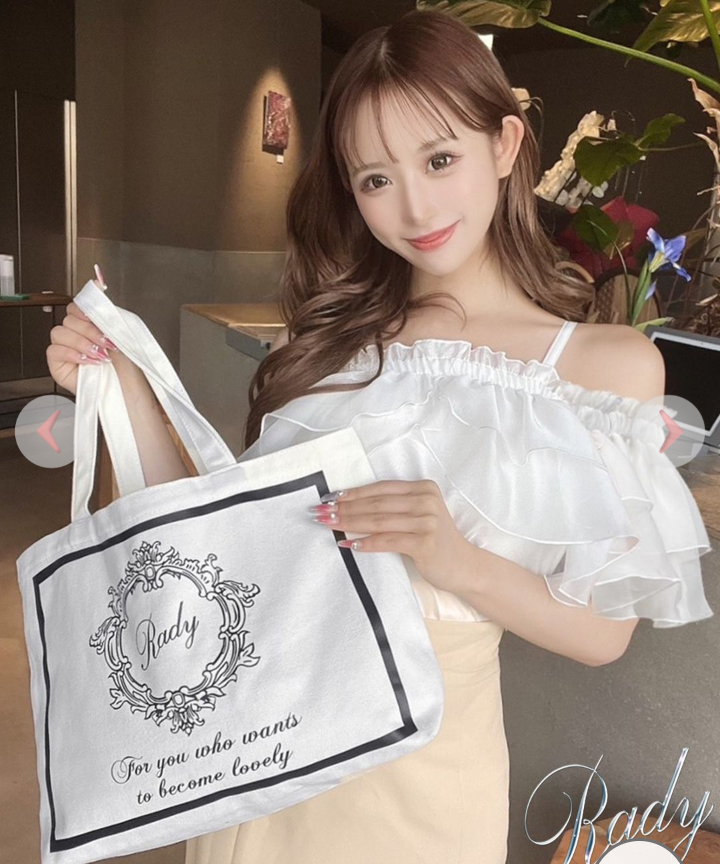 普段使いのバッグ、どんなの使ってますか？👜