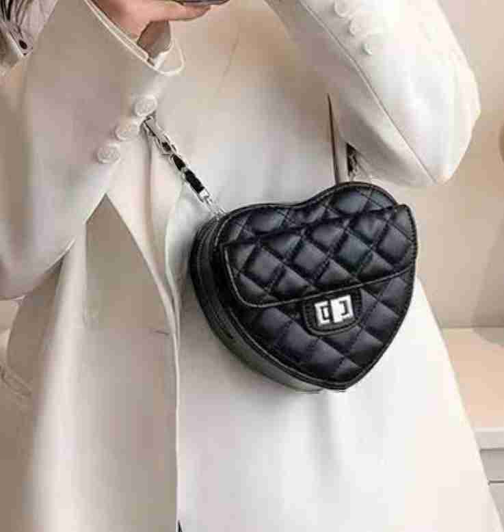 普段使いのバッグ、どんなの使ってますか？👜