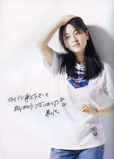 Tシャツとジーンズ姿がかっこいい画像が見たい