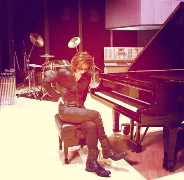 YOSHIKIがPATAにディナーショー共演を呼びかけ、ハッシュタグ「#XJAPAN」を添えて