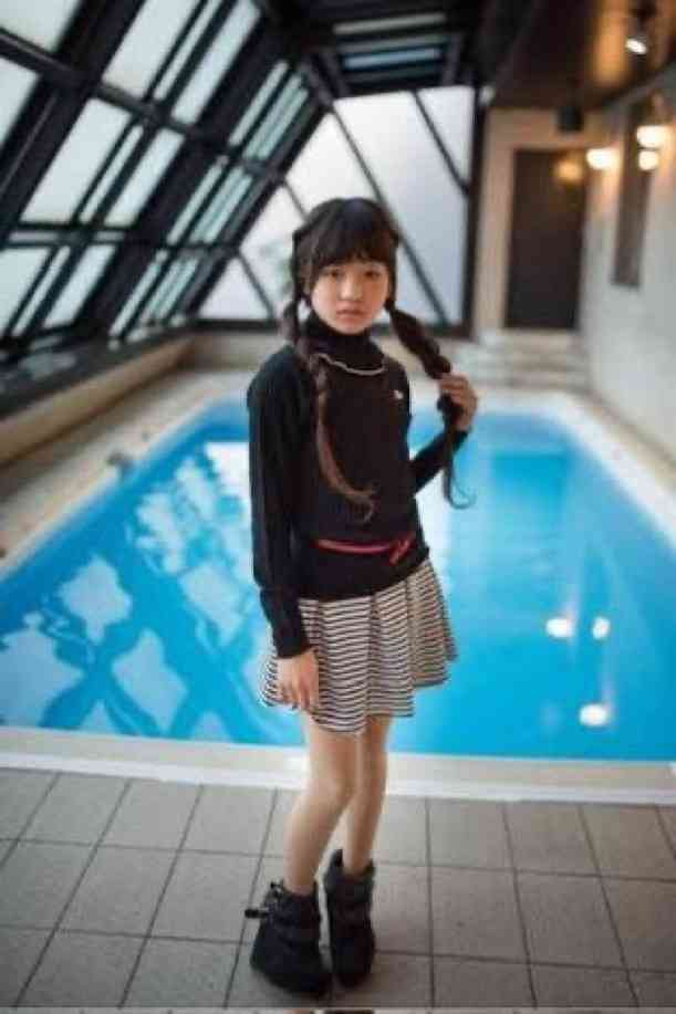 ハロプロアイドル、元セクシー女優プロデュース服着用で賛否　「チェックして」「悪いこと何もしてない」