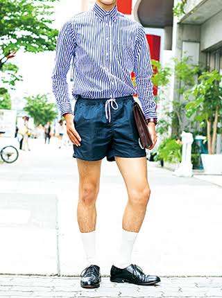 彼氏の私服の布の面積が少ない
