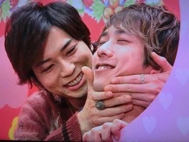 松本潤、激レア「嵐」3人再会ショット公開　ファン号泣　大野＆ニノにも言及「元気かな？」