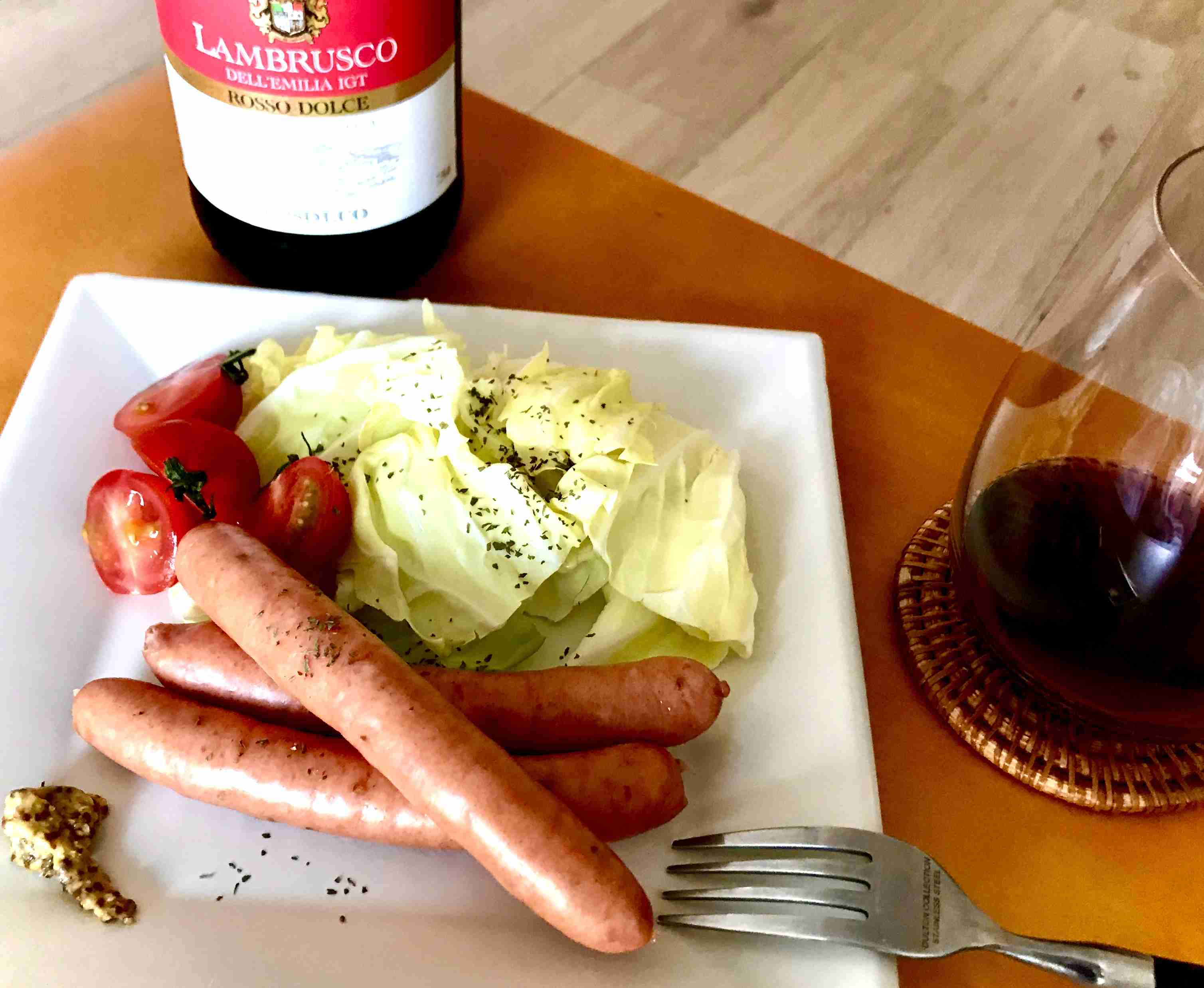 食器こだわっている人