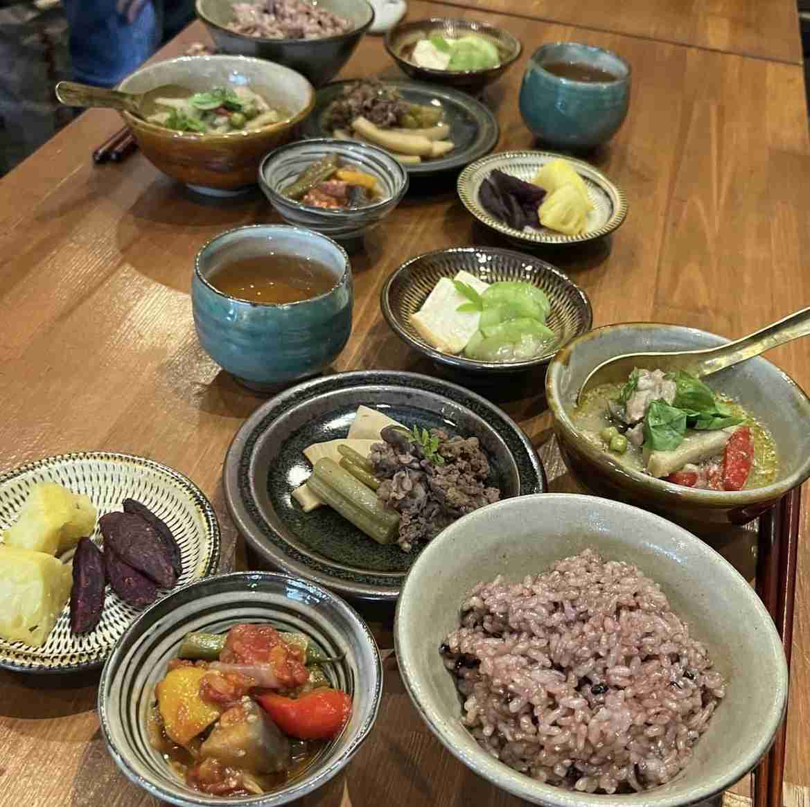 食器こだわっている人