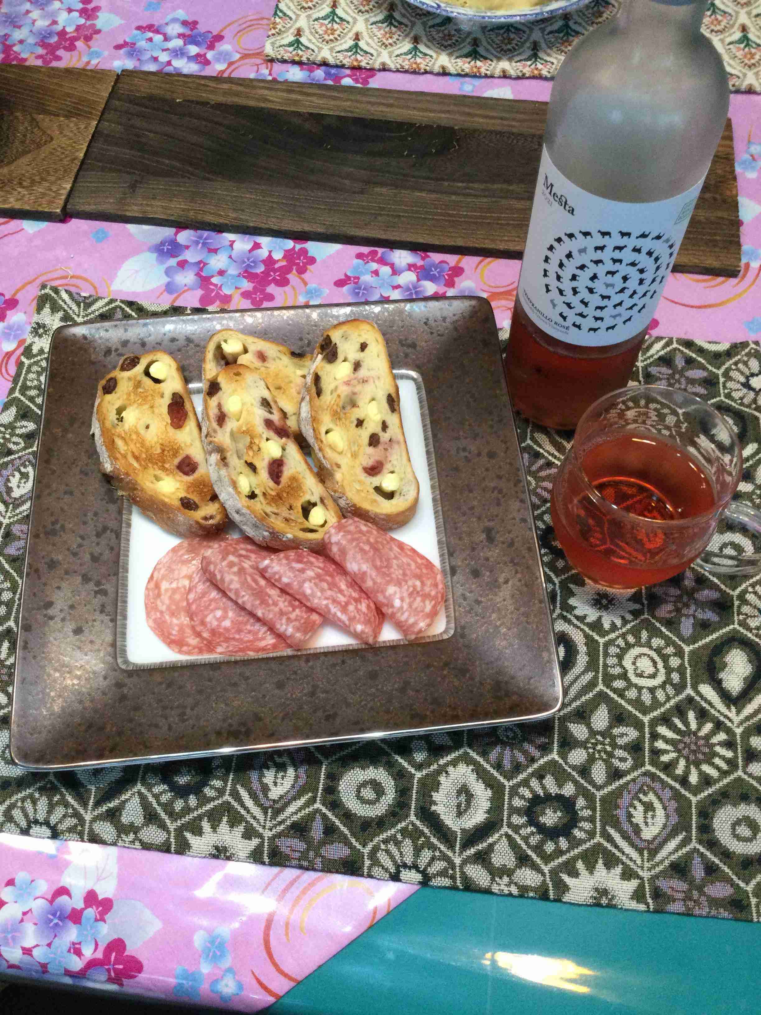 食器こだわっている人