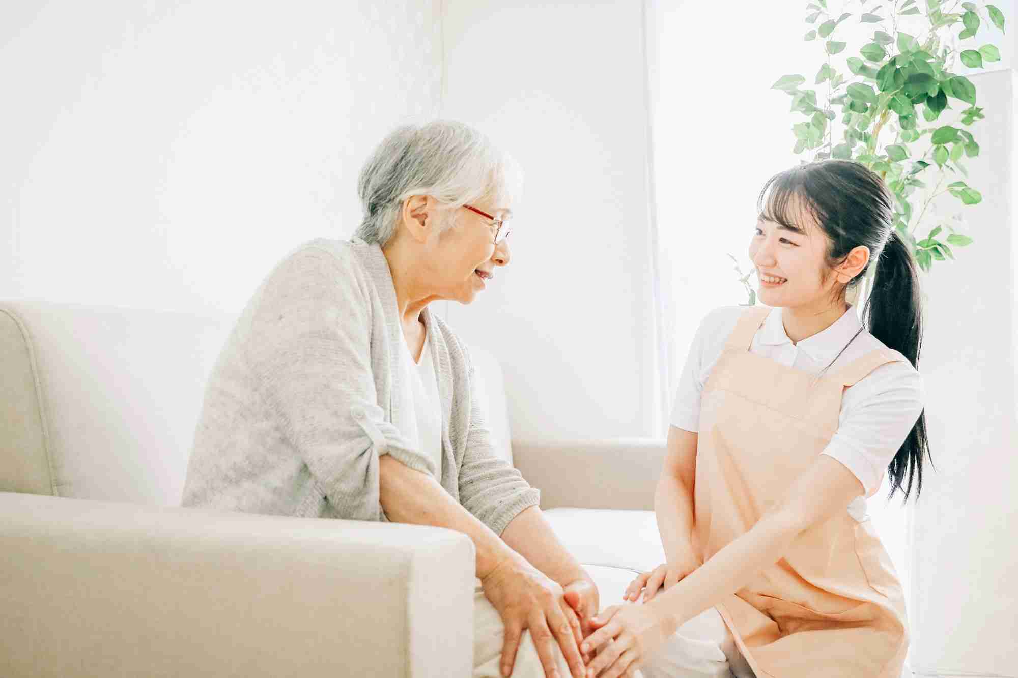 高齢の家族に苦労している人