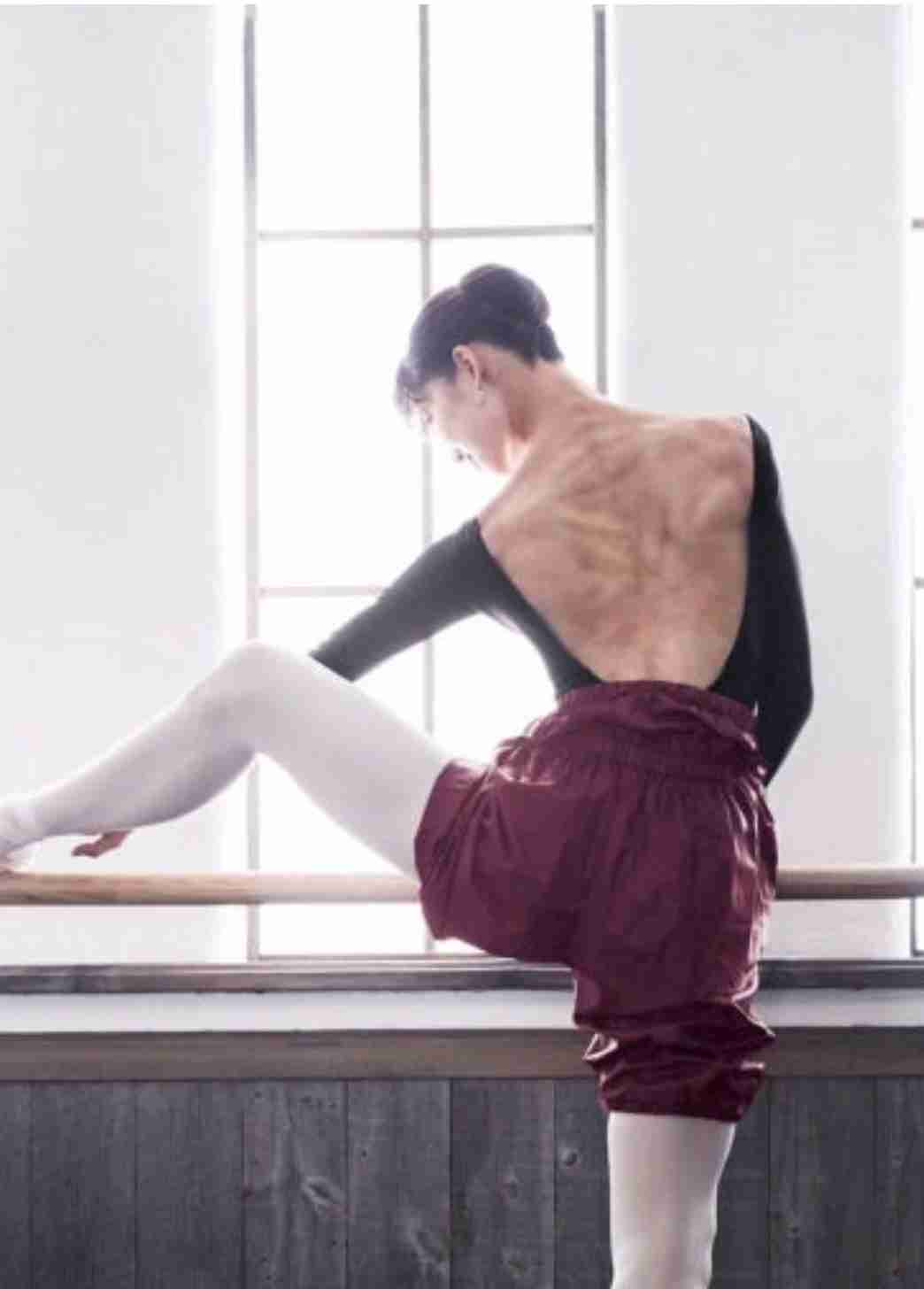 姿勢を自力で良くする方法