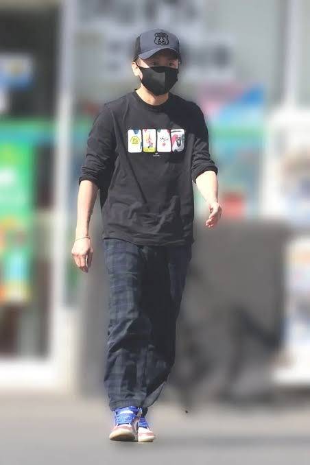 松本潤、激変した近影「ええええ」「見間違いかと」「目覚めた」ネット仰天！久々の地上波出演へ
