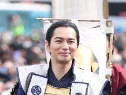 松本潤、激変した近影「ええええ」「見間違いかと」「目覚めた」ネット仰天！久々の地上波出演へ