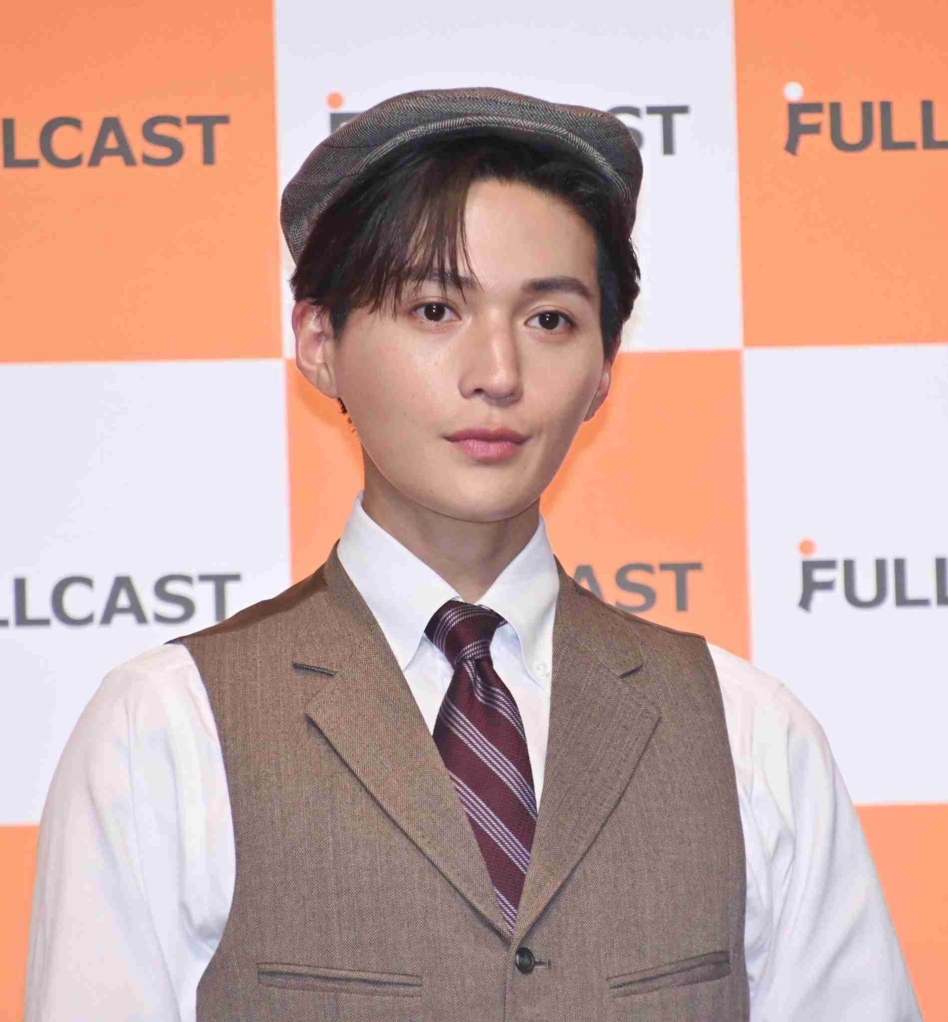 FANTASTICS八木勇征、ソロで「ViVi」初表紙 自身の“国宝級”な宝物とは