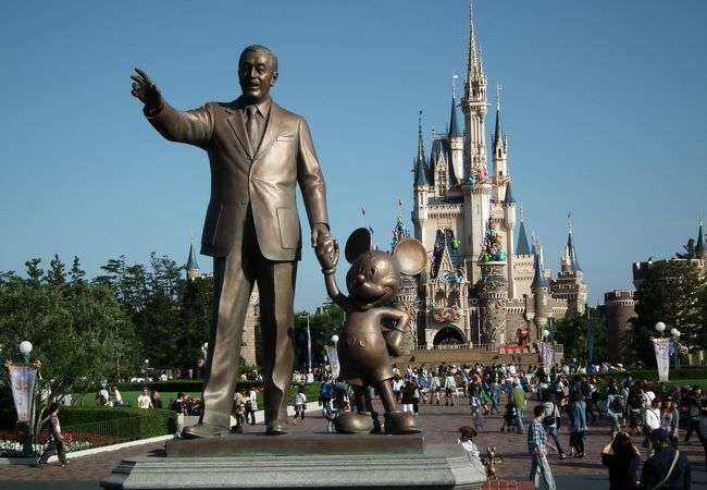 ディズニー、死亡事故遺族に「ディズニープラス加入歴があるため訴訟無効」主張を取り下げ。今回のみの特例と強調