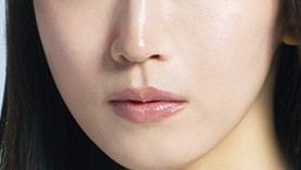「架純ちゃんそっくり」整形から6年…有村藍里、黒目がち笑顔の街角スナップに反響「めちゃめちゃ可愛いすぎる」