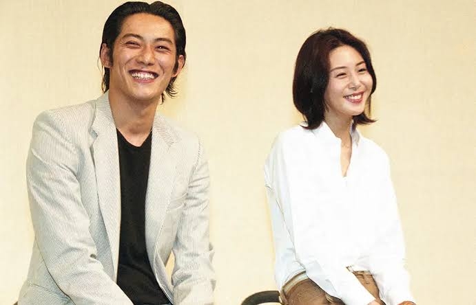 色んな芸能人の結婚会見が見たい Part2