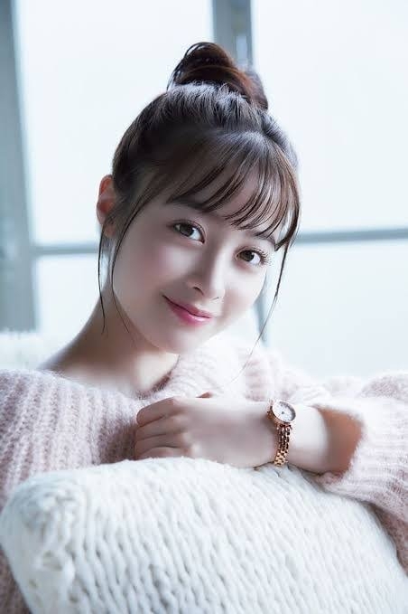芸能人のお団子ヘアが見たい！