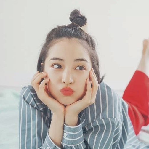 芸能人のお団子ヘアが見たい！