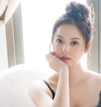 芸能人のお団子ヘアが見たい！