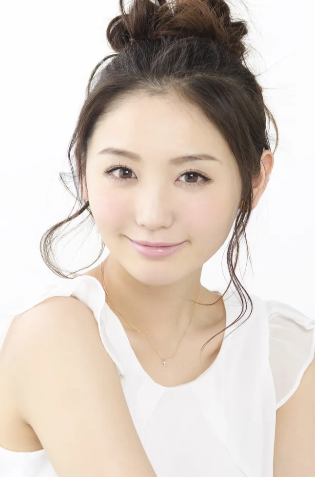 芸能人のお団子ヘアが見たい！