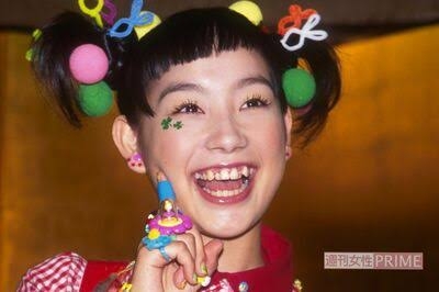 芸能人のお団子ヘアが見たい！