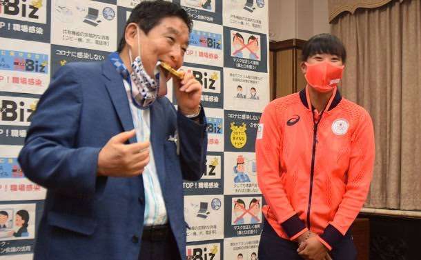 名古屋・河村市長が会見　廃棄予定の給食パン持ち帰り懲戒免職の調理員との裁判「控訴しません」
