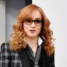 一瞬誰だか分からないと思った有名人の画像トピ