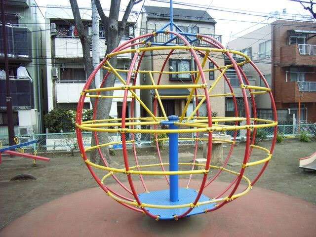 体育座りできない、骨折率は以前の2.4倍…子どもの運動能力が劇的低下「ラジオ体操も禁止」衝撃ルポ
