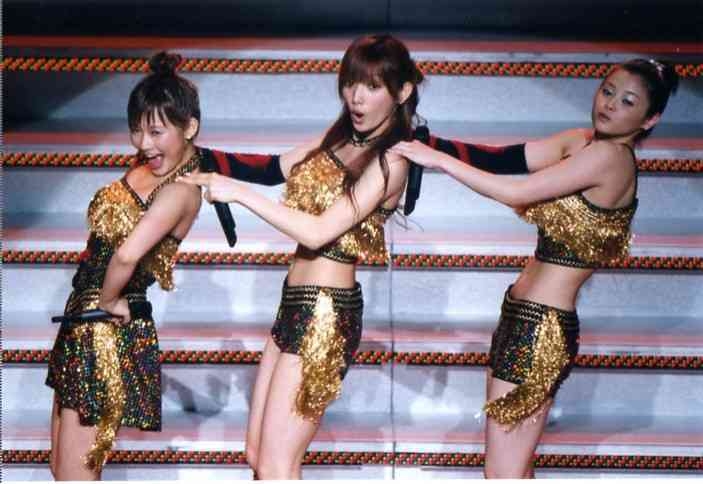 3児の母・藤本美貴、9歳長女の勉強姿をアップ→フォロワーからの指摘に反応「人の家の子の…」
