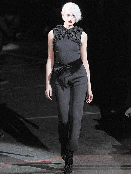 「長さ134cm」“脚が長すぎる” 女性が話題に…奇跡のスタイルをもつからこその悩みとは?