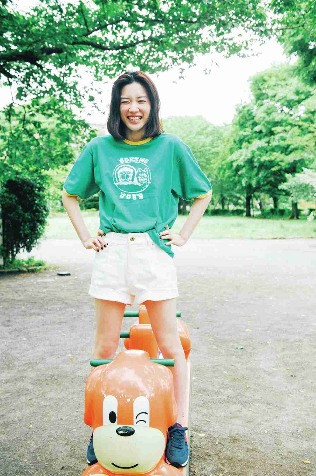 「腹筋やば!」「ギャップが」永野芽郁 「可愛すぎる」全身PRADA姿「すんごい腹筋」も反響、超速26万いいね