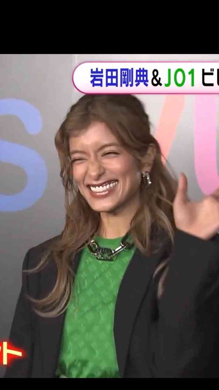 【恋愛】恋人にするなら「歯並びが悪い人」or「口臭が気になる人」どっち？　男女300人の“選択”がリアルだった