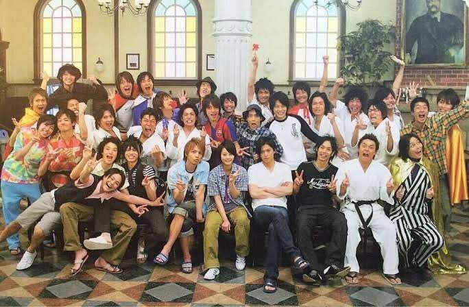 芸能人の集合写真を貼るトピ