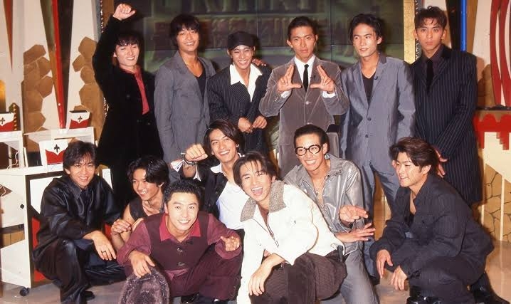 芸能人の集合写真を貼るトピ