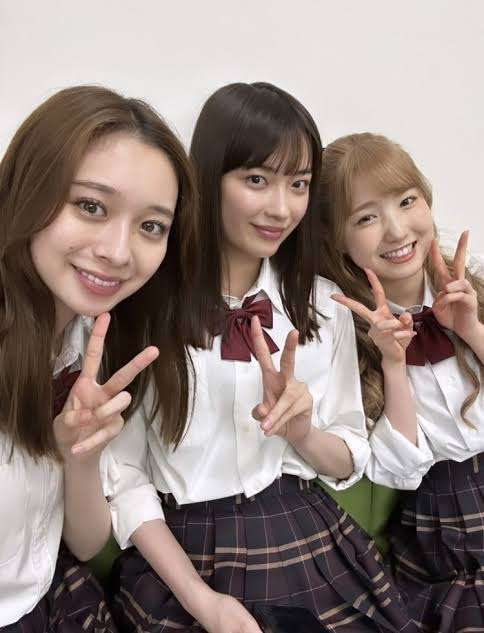 芸能人の集合写真を貼るトピ