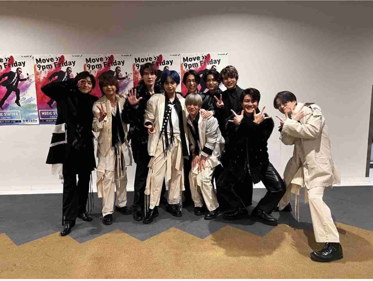 芸能人の集合写真を貼るトピ
