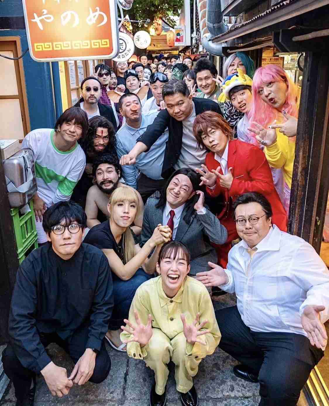芸能人の集合写真を貼るトピ