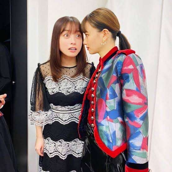 美人と美人の画像をください