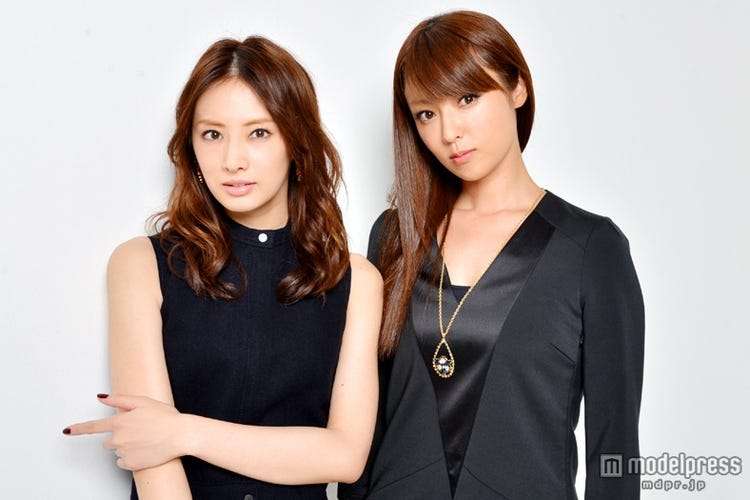 美人と美人の画像をください