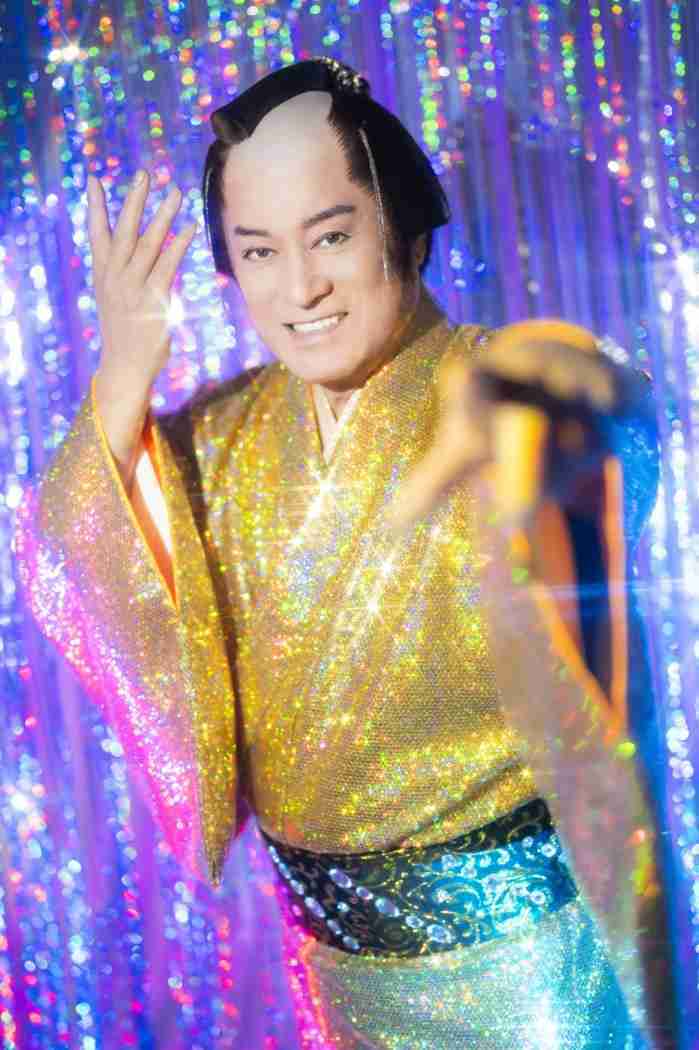還暦祝いで捧げるカラオケ曲オススメ