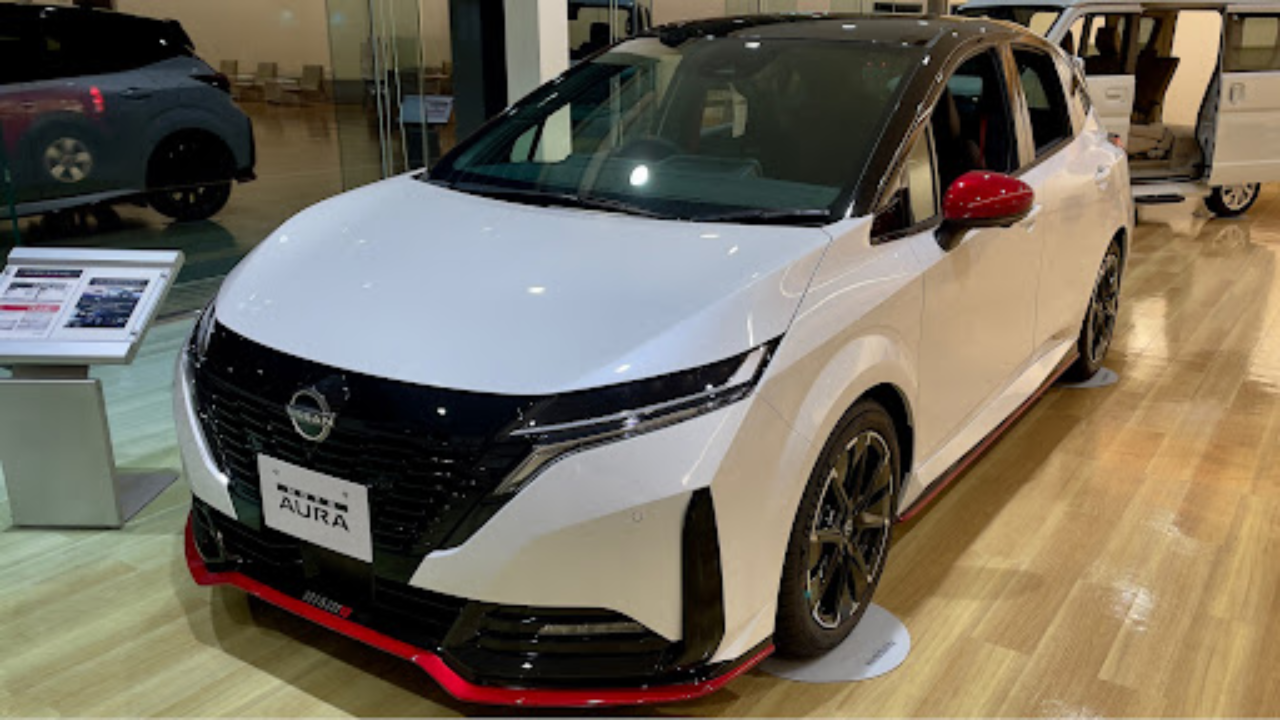ママ友とのランチ、レクサスで行ったら「高級車イコール外車よね」とマウントされた女性　そんなママ友はベンツAクラスで……